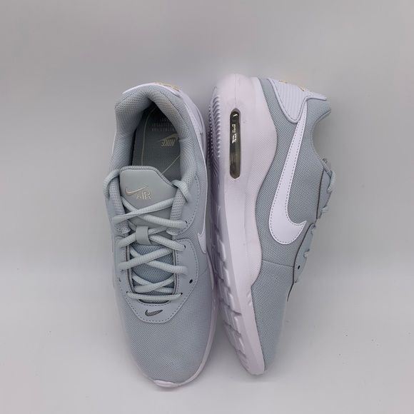 wmns air max oketo